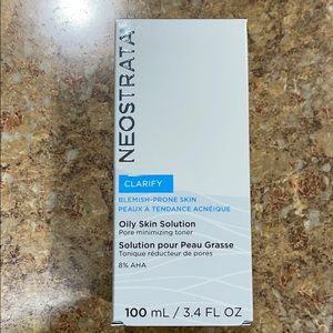 NeoStrata Clarify Oily Skin Solution.